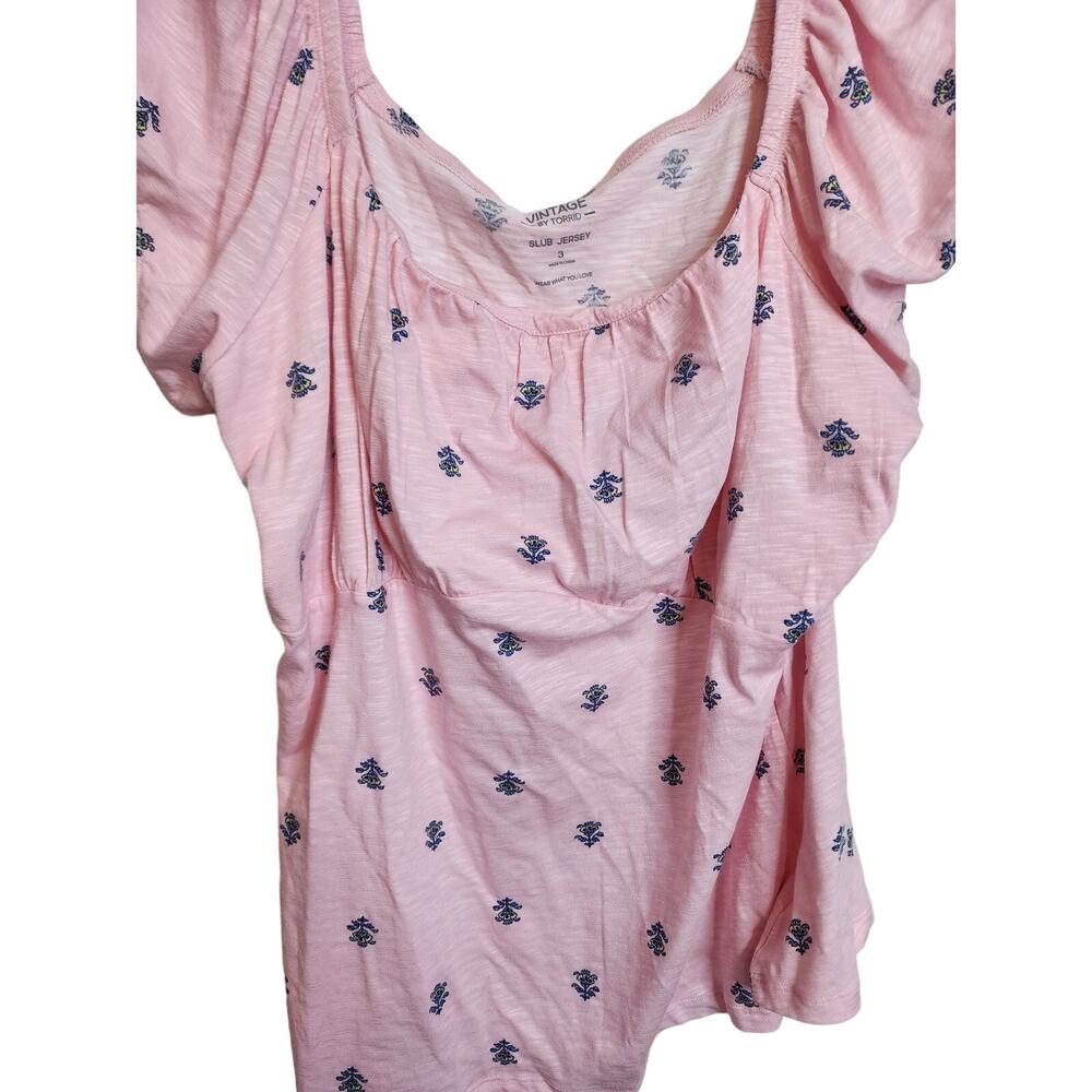 Torrid Super Soft Slub Scoop Neck Bust Fitted Top, Ditsy Almond, NWT, 2X - Picture 3 of 7